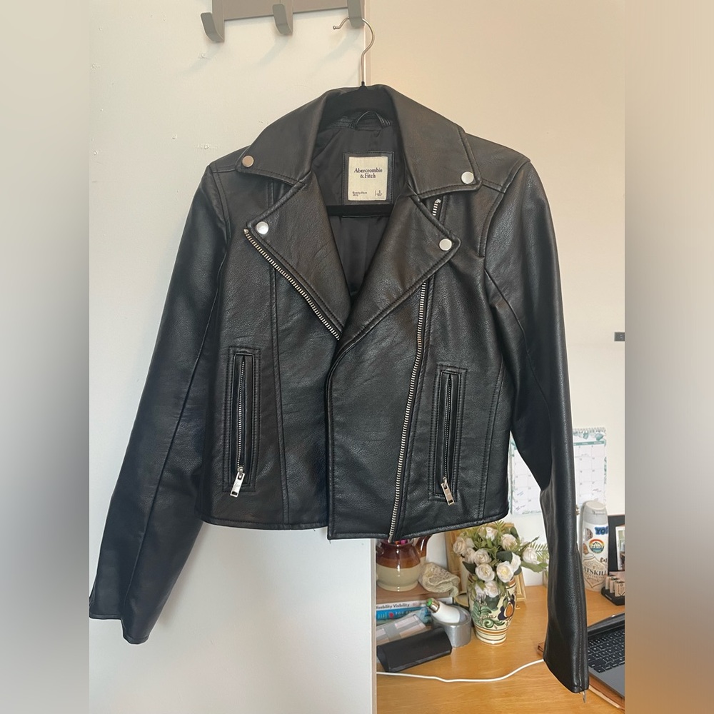 Abercrombie & Fitch Cropped Moto Jacket